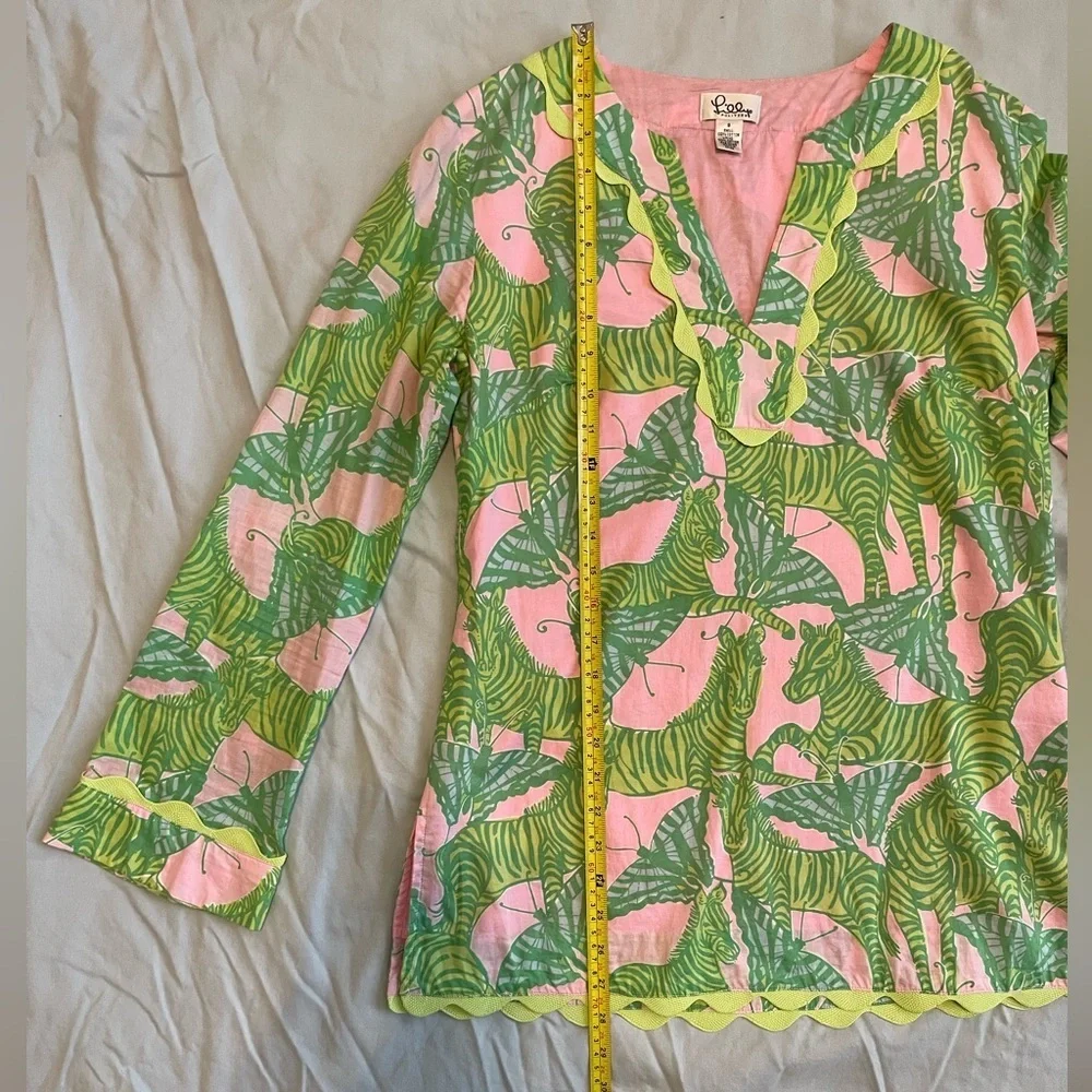 Lilly Pulitzer Zebra and Butterfly Tunic - Picture 3 of 10